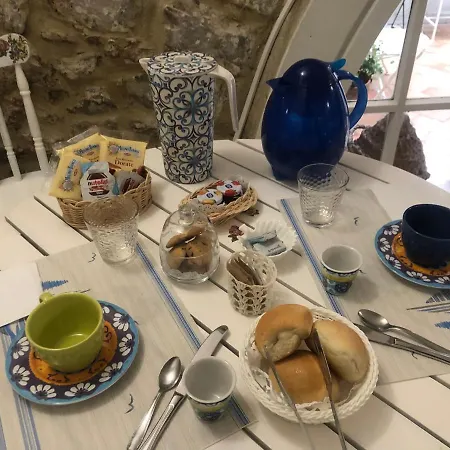 Bed & Breakfast B&B La Bouganville Di Serena