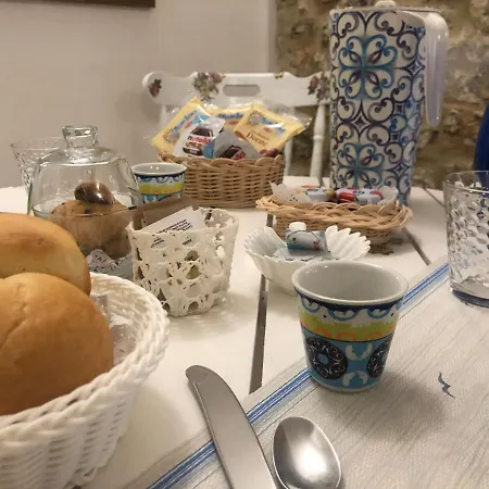 B&B La Bouganville Di Serena Bed & Breakfast 3*
