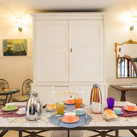 B&B La Bouganville Di Serena Bed & Breakfast 3*